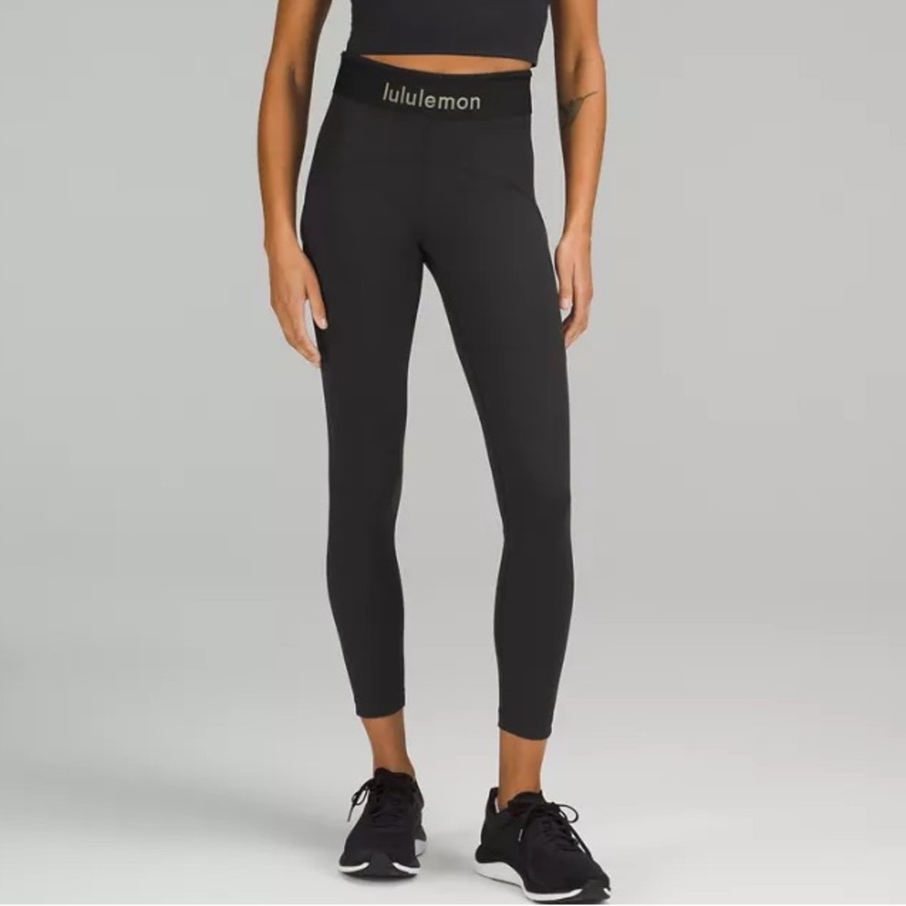 Lululemon Logo Waistband Everlux High-Rise Tight 25" Sz 6 black leggings - Picture 2 of 11